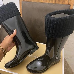 Black Micheal Kors Rain Boat